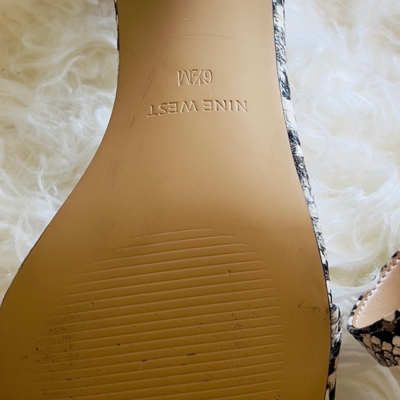 Nine West| Block Heel Snakeskin Sandals - Picture 7 of 9